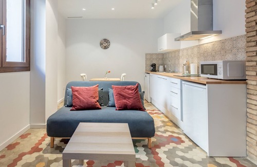 La Petxina Apartment | ☙ Apt. with Antique Floor & lots of Sun Light ❧