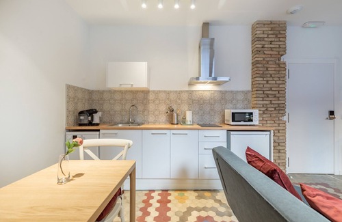 La Petxina Apartment | ☙ Apt. with Antique Floor & lots of Sun Light ❧
