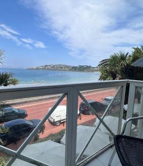 Oleiros Apartment | Apto de lujo encima de la playa