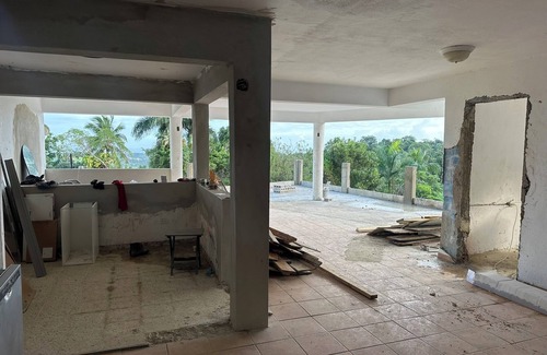 Luquillo House | Aqua Vista - Ocean Views from the Jungle - Minutes to Beach