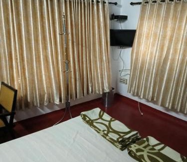 Kumarakom House | Aqualillies Water Front Heritage Homestay