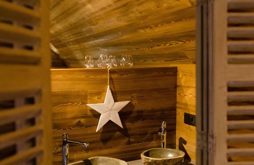 Mettet House | AquaLodge