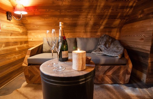 Mettet House | AquaLodge