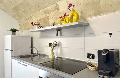 Gravina in Puglia Apartment | Aquamirae - Historic home with panoramic balcony -
