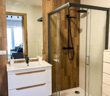 Grodzisk Mazowiecki Apartment | Aquarius Stawy Walczewskiego 6