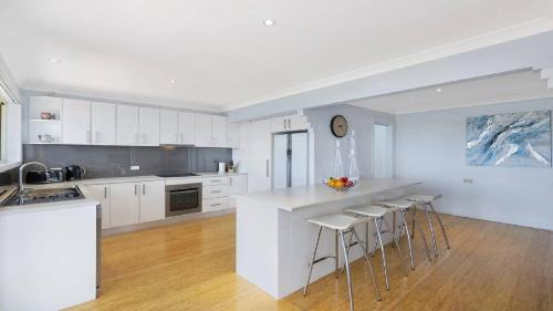 Budgewoi House | Aquavista Beach, Lake, Sun, and Sand