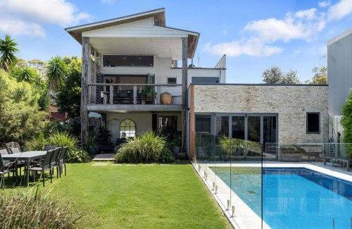 Werri Beach House | Araluen House Werri Beach Gerringong