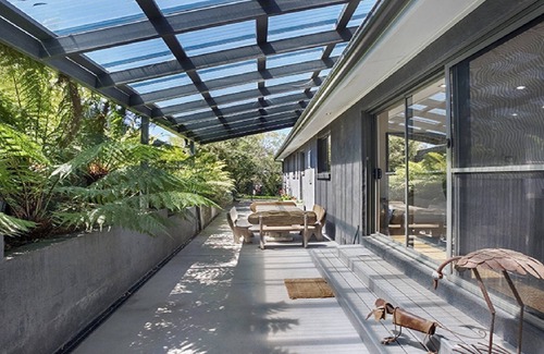 Wentworth Falls House | Arana A Little Blue Mountains Luxury