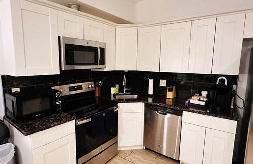 Chinatown Apartment | Arcade 2BR Apt in Walk-up w Laundry