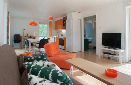 Varmdo House | Archipelago-house with pool, boat and bikes