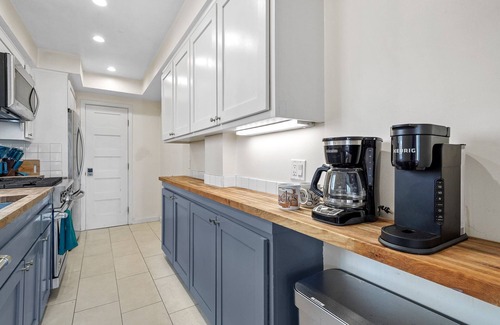 Marina Peninsula Condo | Architectural Loft on Venice Canal | Incredible Outdoor Patio