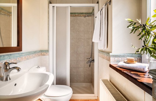 Amfikleia-Elateia Hotel | Archontiko Parnassus Dadi