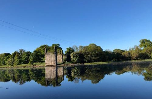 Enniskillen House | Ardhowen Bay lakefront holiday accommodation