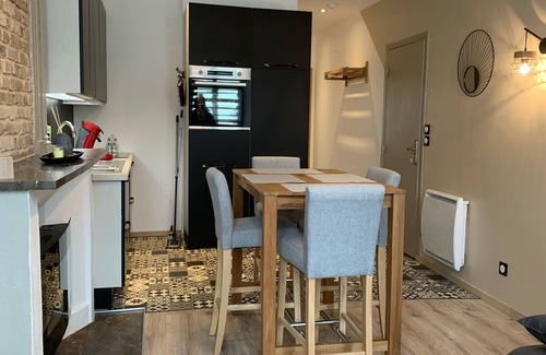 Ardres Apartment | Ardres Superbe f2 Neuf Hyper Centre rez de Jardin