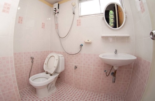 Ban Chang Hotel | Areechon Apartment