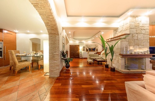 Mouzaki Villa | Ark Luxury Villa