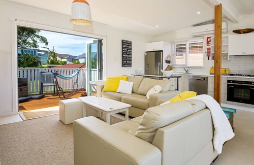 Culburra Beach House | Arklow - Pet Friendly with Ocean Views