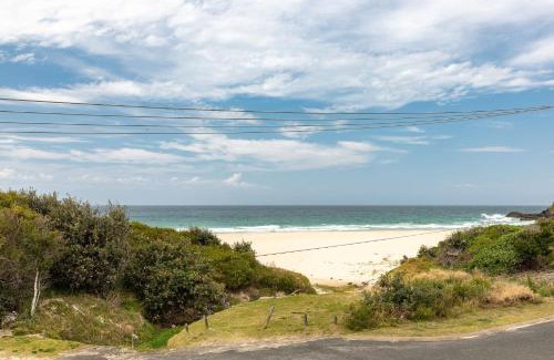 Blueys Beach House | Arkon