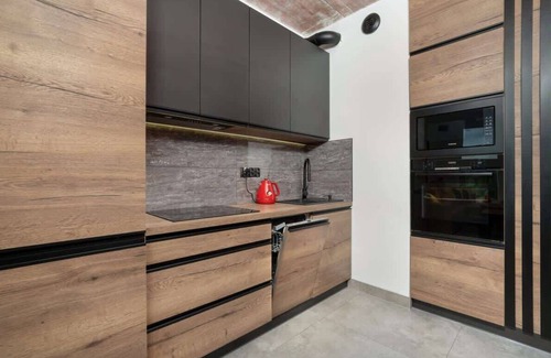 Rzeszow Apartment | Armii Krajowej 76 | Apartment with Balcony | SmartTV | Balcony