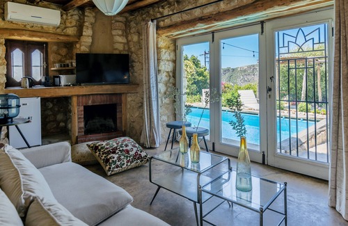 Batroun House | Arnaoon Village