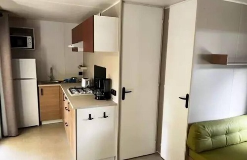 Villeneuve-les-Maguelone House | Arnel Campsite * - Mobile home Riviera Sun - 32m2 - 2 bedrooms 4 people