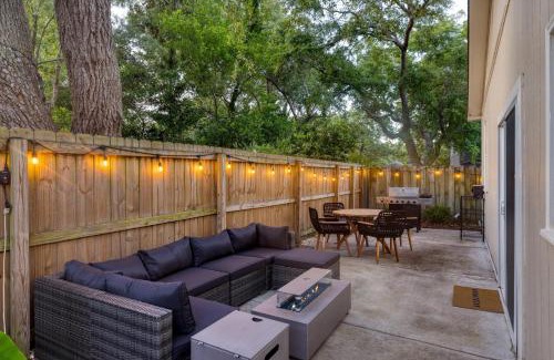 Old Village House | Arsenal Buyout by AvantStay 2 Homes Near Sullivan’s Island w Outdoor Dining