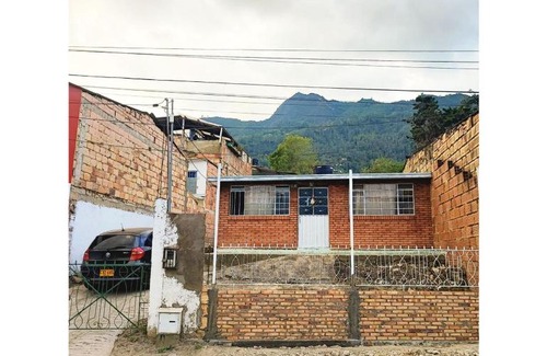 Choachi House | Art House