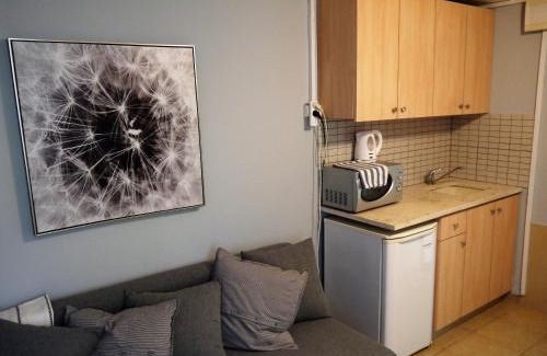 Megido Apartment | art room