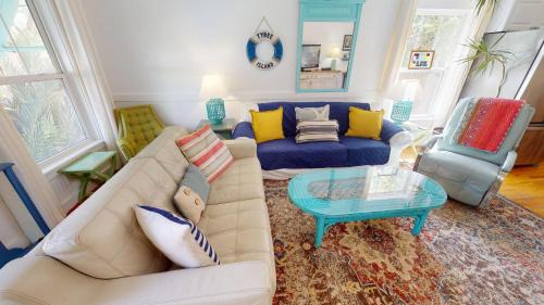 Tybee Island House | Art & Sol Cottage by Tybee Beach Vacation Rentals