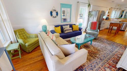 Tybee Island House | Art & Sol Cottage by Tybee Beach Vacation Rentals