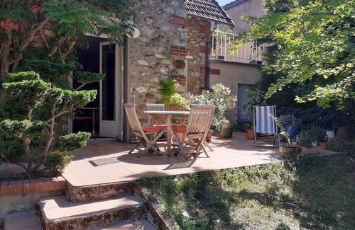 Sainte-Genevieve-des-Bois House | Artist's house in the heart of town