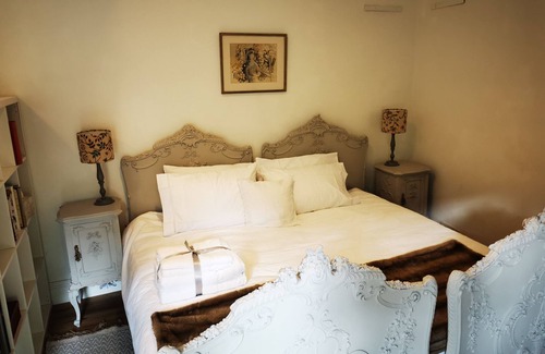 Edge Apartment | Artist's Studio in Edge in stunning countryside