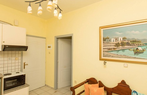 Filaki House | Artos Residence - private pool [May-October], garden, free parking