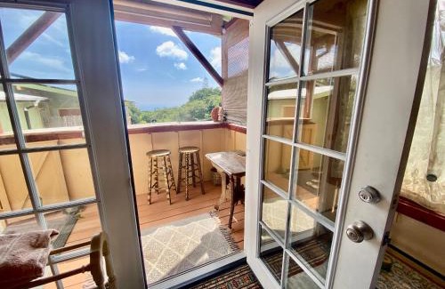 Discovery Harbour Bed & Breakfast | Artsy Cabin on Organic Farm