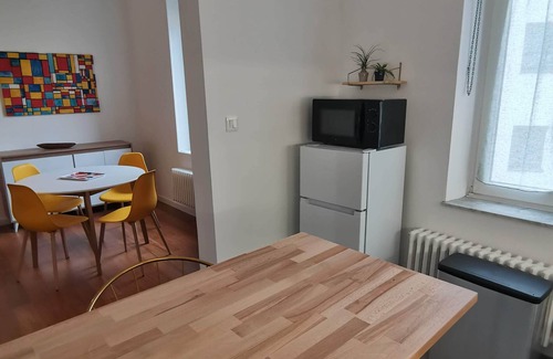 Thionville Apartment | Arty apartment Thionville. Two comfortable, quiet rooms