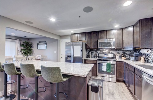 Allendale Area House | Arvada Oasis + New Hot Tub Sleeps up to 16 with 6 Cozy Beds!