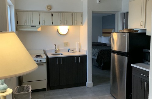 Ormond Beach Apartment | Arya Blu Inn & Suites