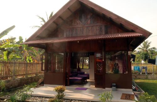 Tjimadja Cabin | Arya's Surf Camp Cimaja