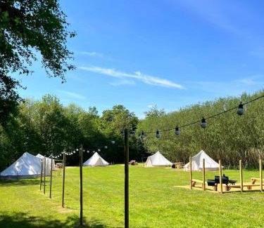 Cutnall Green House | Ash Bell Tent