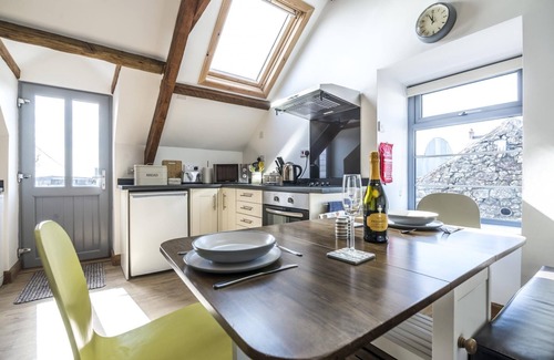 Llawhaden Apartment | Ashgrove Farm - 1 Bedroom Apartment - Llawhaden