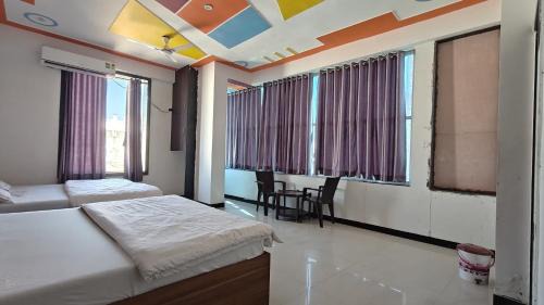 Shri Madhopur Hotel | Ashirwad Hotel And Family Restaurant