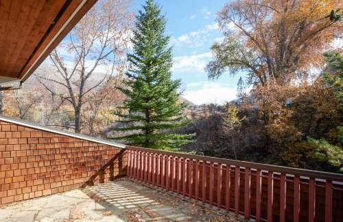West End House | Aspen Meadows Resort 111
