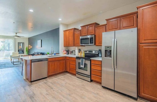 Tempe Apartment | ASU Sloan Pk Mill Ave Parking W/D Gym Pool