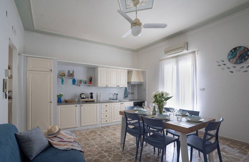 Aci Trezza Apartment | At 30 MT from the sea Apartment 6 places in Aci Trezza