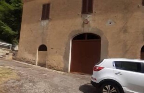 Semproniano House | At Acqua Santa, immersed in nature