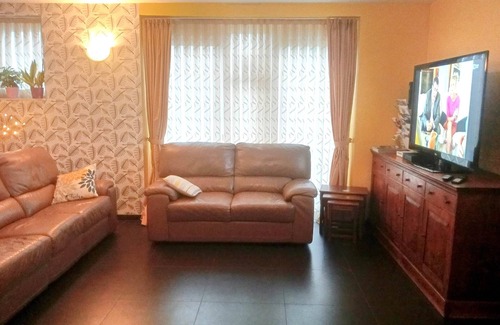 Xhignesse Apartment | At Hameau de Xhignesse, luxurious 5-bedroom/5-bathroom gîte: Best price guaranteed