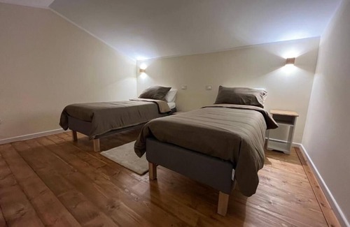 Colli al Volturno Bed & Breakfast | At Peter's Shed, superior quadruple room with private bathroom