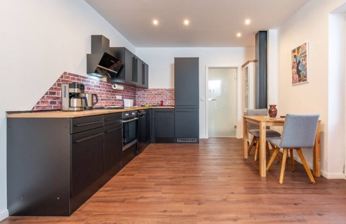 Eckental Apartment | At the gateway to Franconian Switzerland - Apartment with bedroom