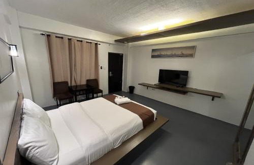 Malabanias Apartment | At The Pad Hotel and Resort