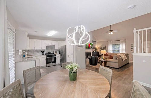 Church Street House | ATH - 4BR - Riverdale - Newly Decorated (sandy)